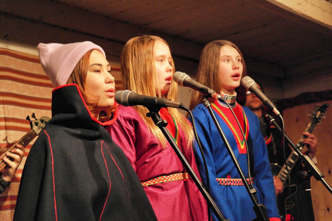 Samen in Lappland beim Jojk singen