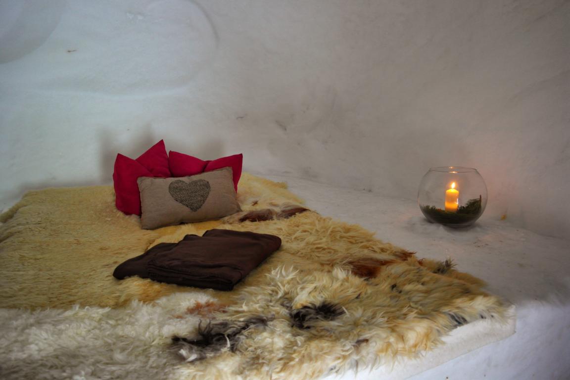Iglu Übernachtung in den Alpen